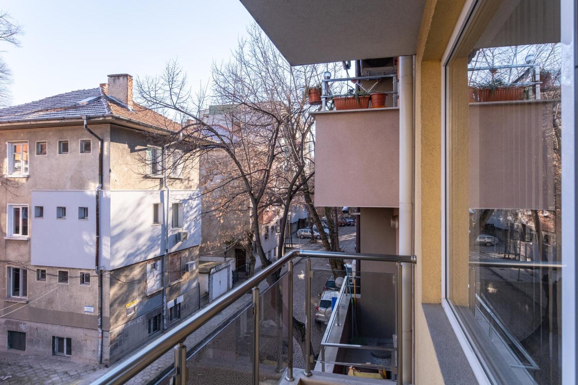 Comfortable 2Br Urban Getaway In City Center Plowdiw Exterior foto