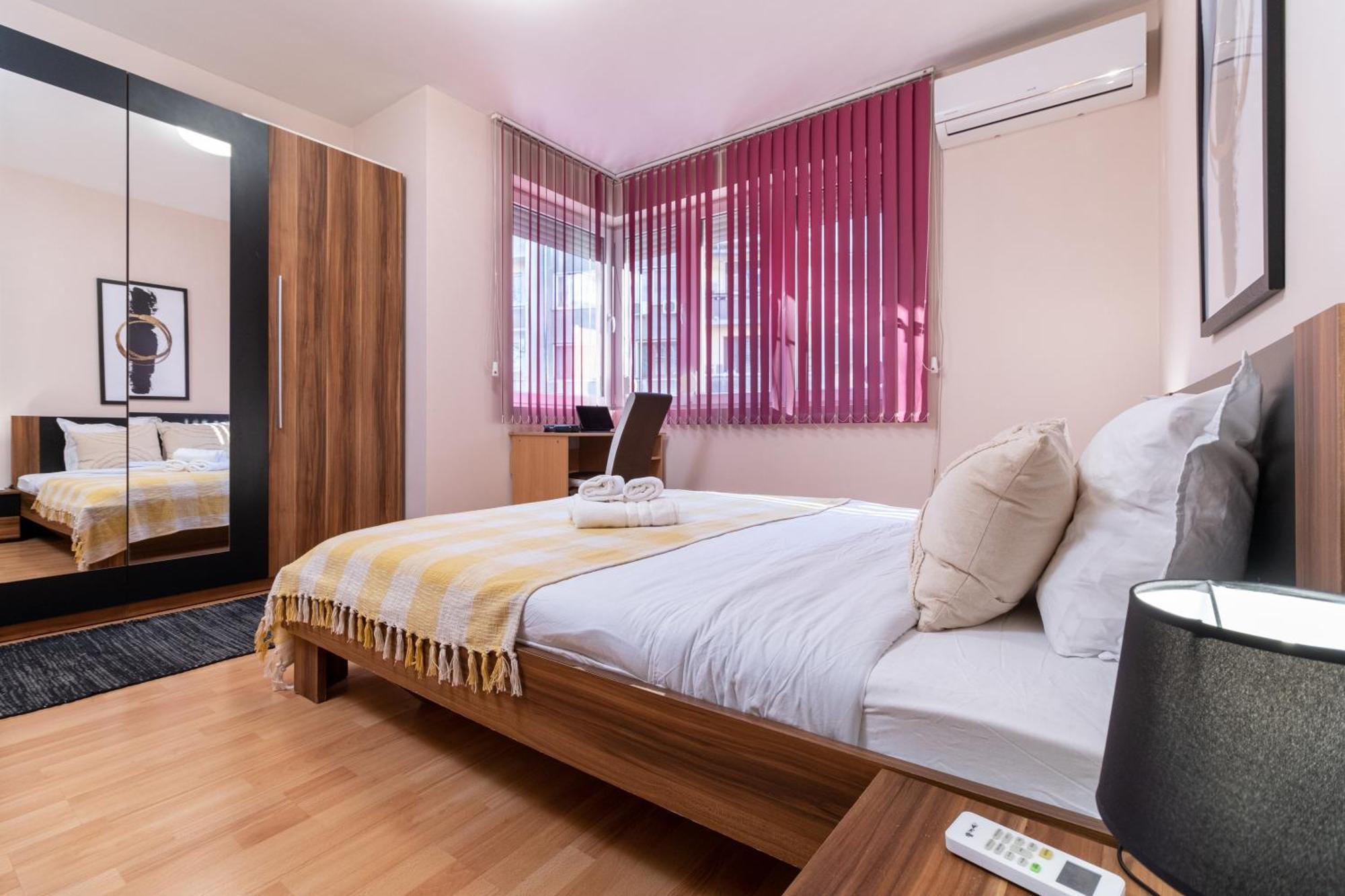 Comfortable 2Br Urban Getaway In City Center Plowdiw Exterior foto